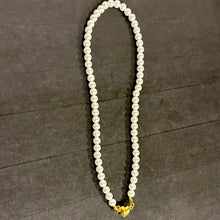 Load image into Gallery viewer, Perfect Pearl Necklace

